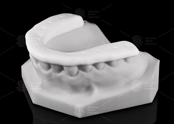 Купить Прочность и проницаемость 3D-печатный нейлоновый окклюзионный шприц / ночной охранник для активного образа жизни Производство в сети